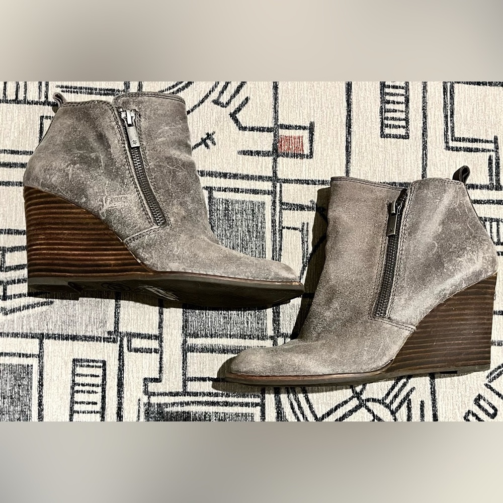 Lucky Brand booties wedges grey 7.5